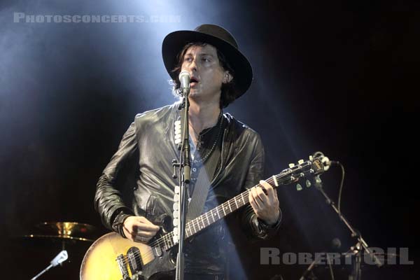 THE LIBERTINES - 2015-08-29 - SAINT CLOUD - Domaine National - Grande Scene - 